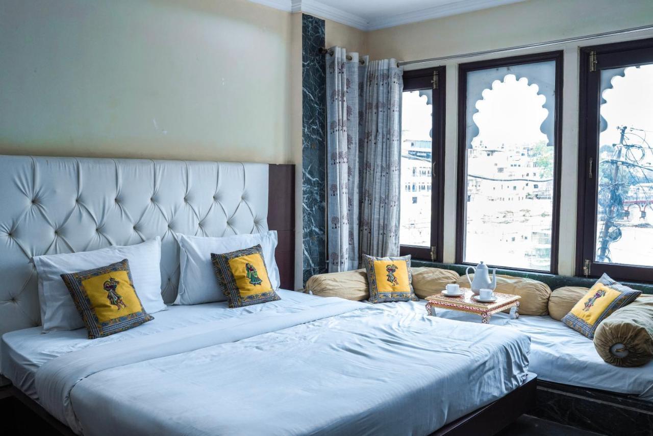 Hide-In Udaipur - A Lake View Boutique Hotel Kültér fotó