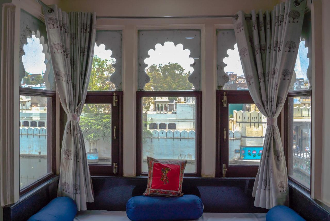 Hide-In Udaipur - A Lake View Boutique Hotel Kültér fotó