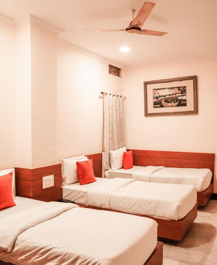 Hide-In Udaipur - A Lake View Boutique Hotel Kültér fotó