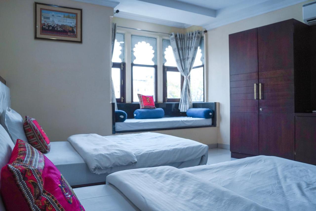 Hide-In Udaipur - A Lake View Boutique Hotel Kültér fotó