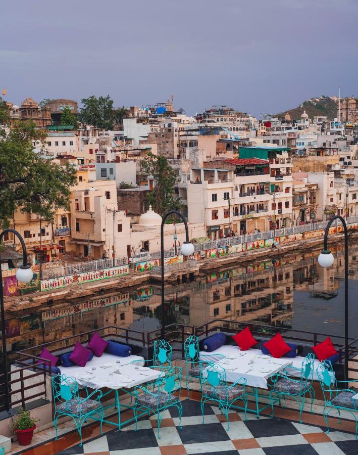 Hide-In Udaipur - A Lake View Boutique Hotel Kültér fotó