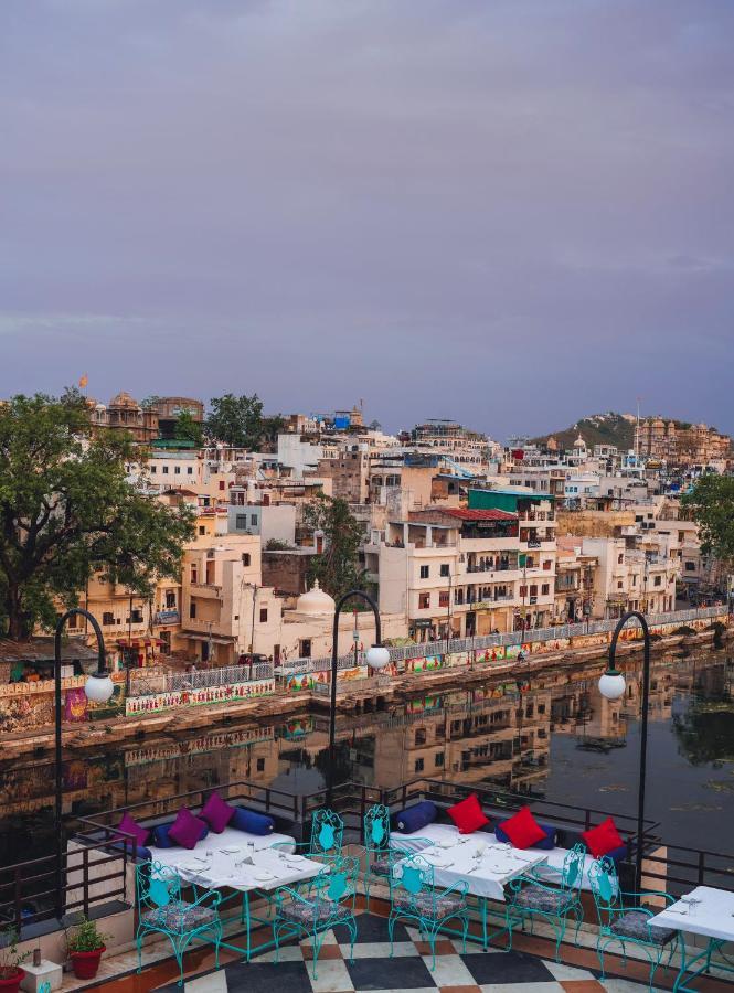 Hide-In Udaipur - A Lake View Boutique Hotel Kültér fotó