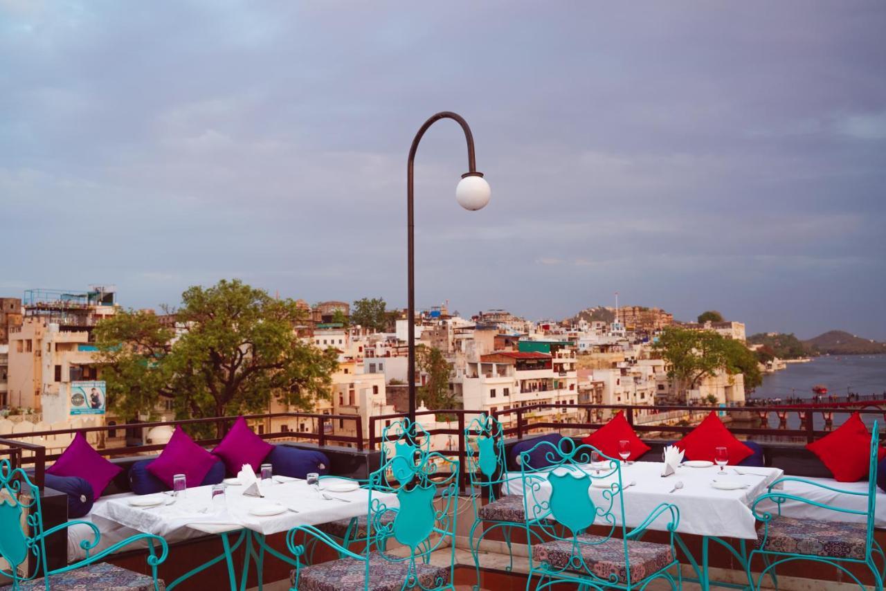 Hide-In Udaipur - A Lake View Boutique Hotel Kültér fotó