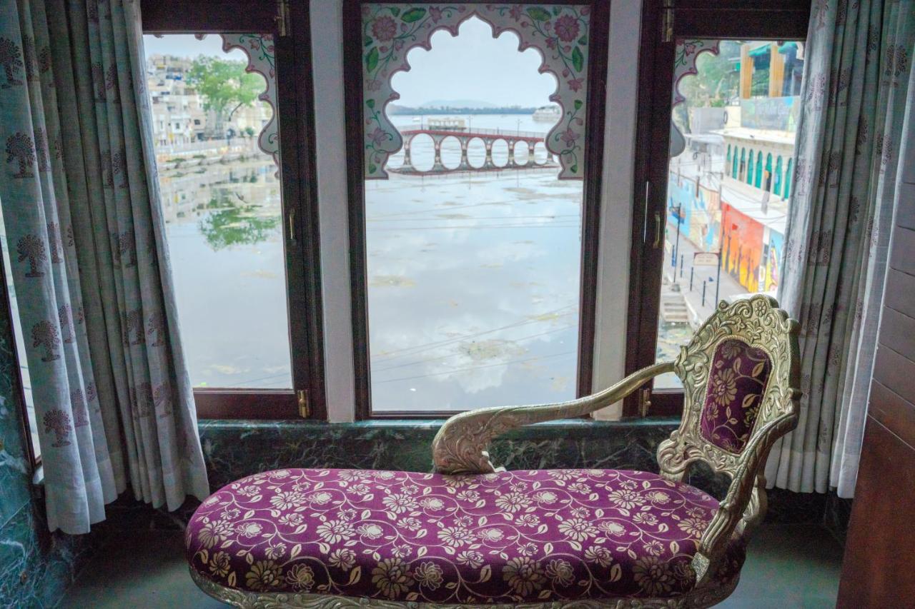 Hide-In Udaipur - A Lake View Boutique Hotel Kültér fotó